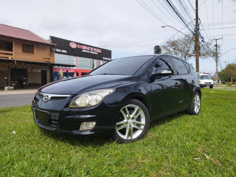 I30 2.0 MPI 16V GASOLINA 4P MANUAL - 2012 - NOVO HAMBURGO