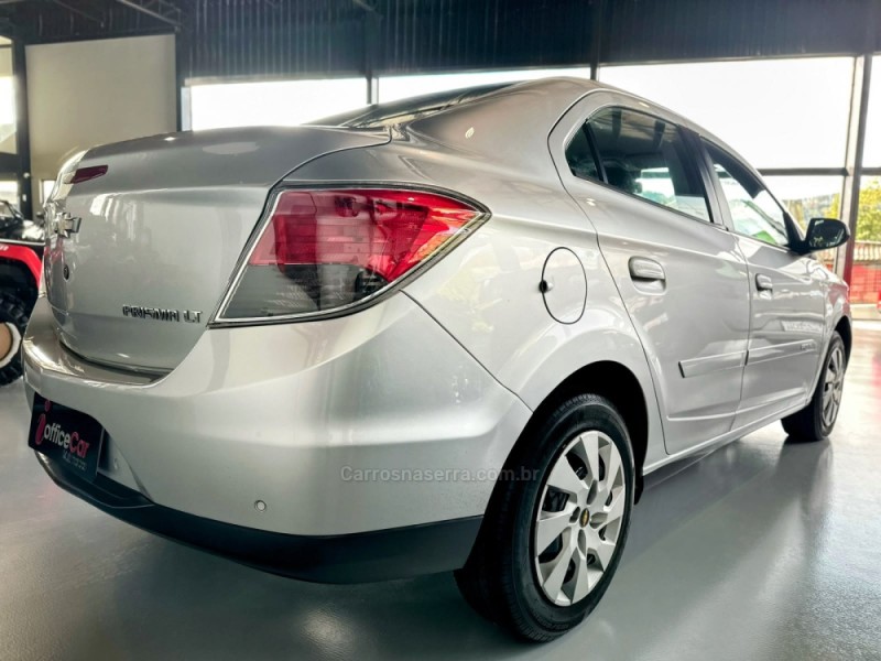 PRISMA 1.4 MPFI LT 8V FLEX 4P MANUAL - 2013 - TRêS COROAS