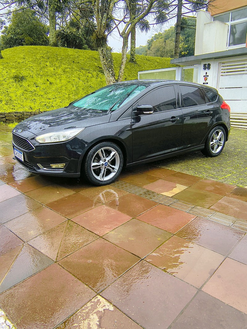FOCUS 1.6 S 16V FLEX 4P MANUAL - 2017 - FARROUPILHA