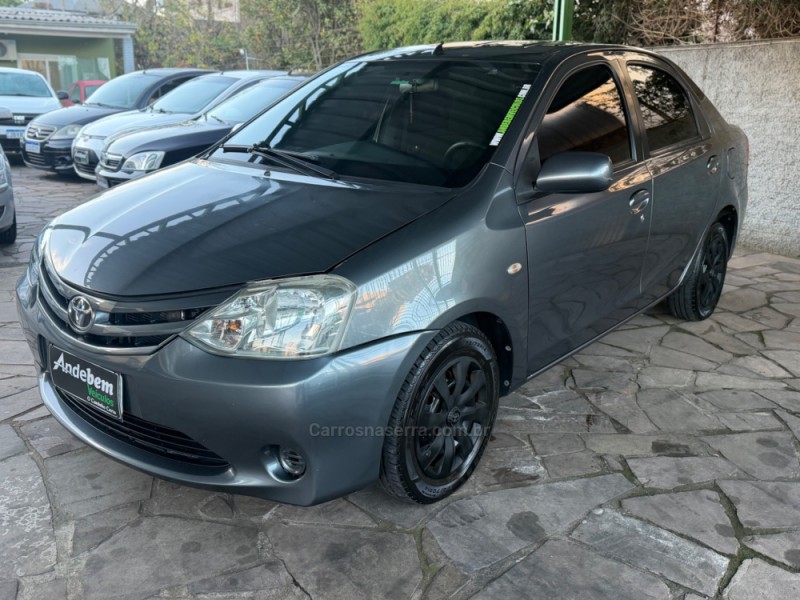 ETIOS 1.5 XS SEDAN 16V FLEX 4P MANUAL - 2013 - CAXIAS DO SUL