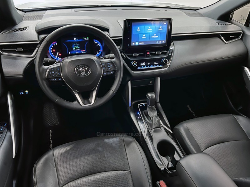COROLLA 2.0 CROSS XRE 16V FLEX 4P AUTOMÁTICO - 2024 - FLORES DA CUNHA