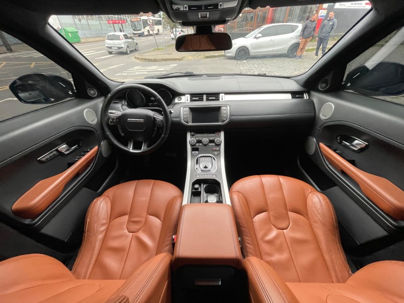 RANGE ROVER EVOQUE 2.0 DYNAMIC BLACK 4WD 16V GASOLINA 4P AUTOMÁTICO - 2015 - CAXIAS DO SUL