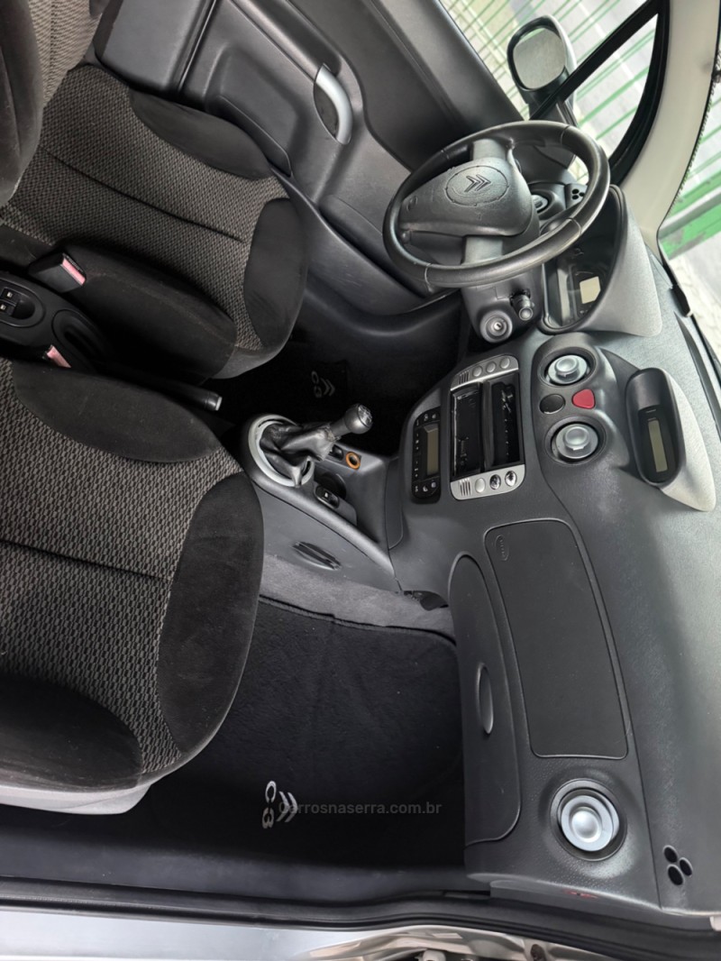 C3 1.4 I EXCLUSIVE 8V FLEX 4P MANUAL - 2012 - CAXIAS DO SUL