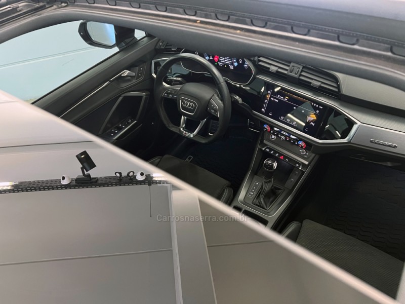 Q3 2.0 TFSI SPORTBACK PERFORMANCE BLACK QUATTRO GASOLINA 4P AUTOMÁTICO - 2023 - FLORES DA CUNHA
