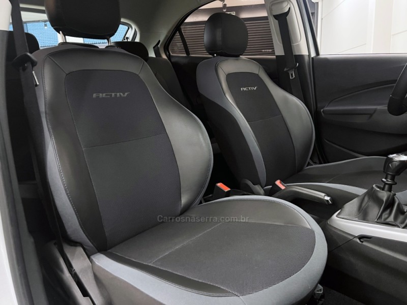 ONIX 1.4 MPFI ACTIV 8V FLEX 4P MANUAL - 2019 - FLORES DA CUNHA