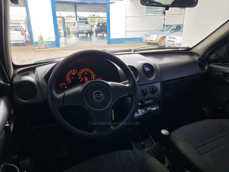 CELTA 1.0 MPFI LIFE 8V FLEX 2P MANUAL - 2010 - VACARIA