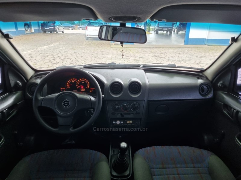 CELTA 1.0 MPFI LIFE 8V FLEX 2P MANUAL - 2010 - VACARIA