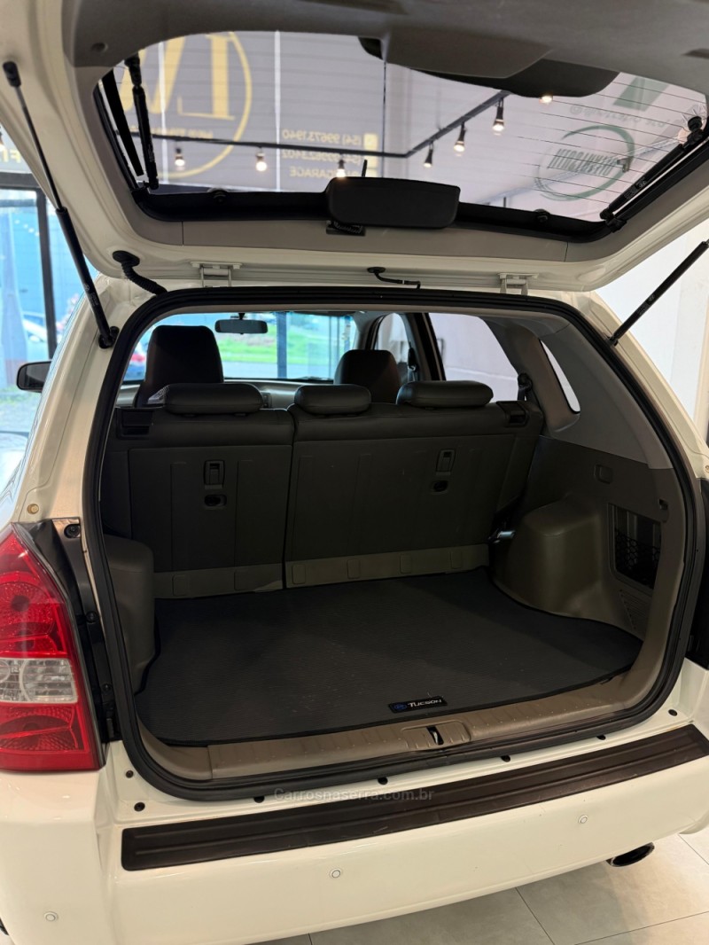 TUCSON 2.0 MPFI GLS 16V 143CV 2WD FLEX 4P AUTOMÁTICO - 2014 - BENTO GONçALVES