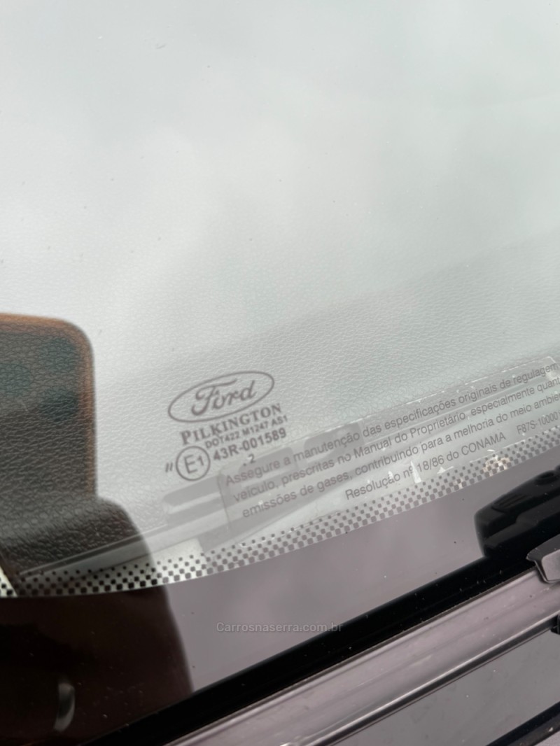 FOCUS 1.6 GLX 8V GASOLINA 4P MANUAL - 2013 - CAXIAS DO SUL