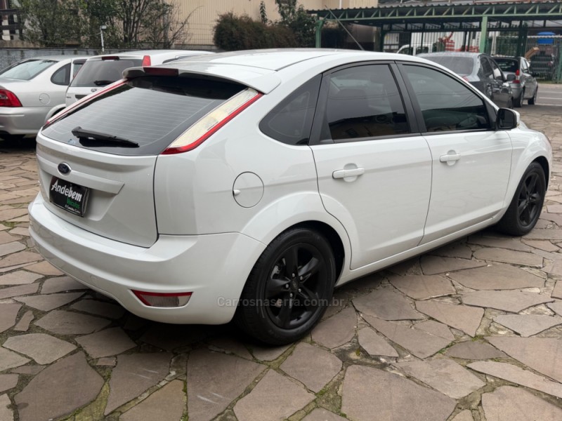 FOCUS 1.6 GLX 8V GASOLINA 4P MANUAL - 2013 - CAXIAS DO SUL