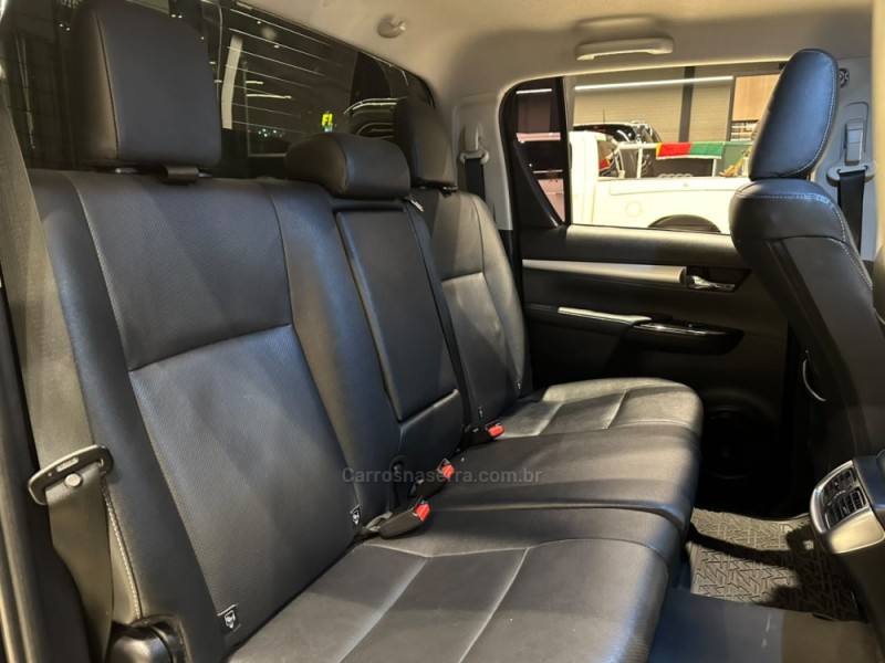 HILUX 2.8 SRX 4X4 CD 16V DIESEL 4P AUTOMÁTICO - 2022 - CAXIAS DO SUL