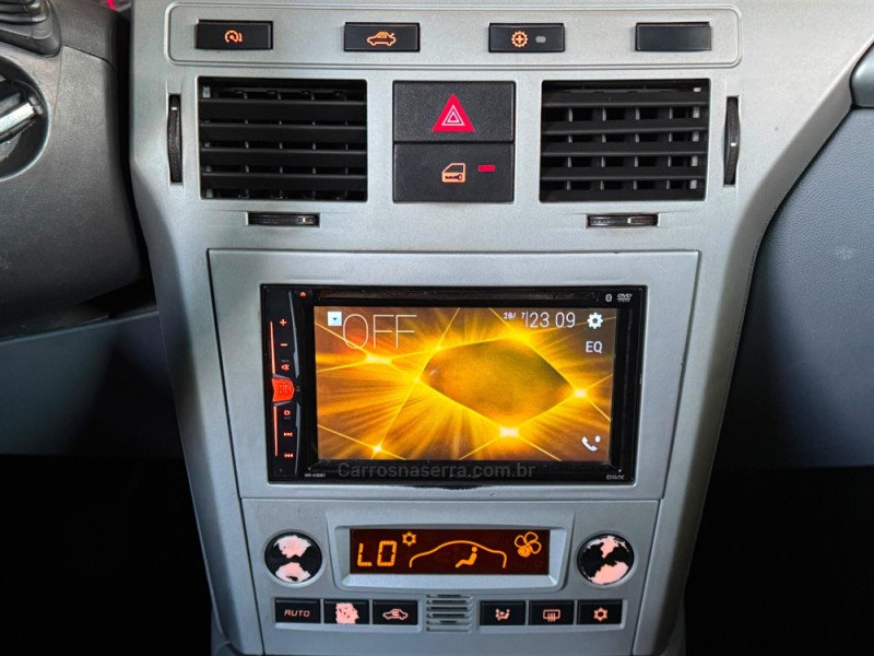 VECTRA 2.0 MPFI ELEGANCE 8V FLEX 4P MANUAL - 2009 - DOIS IRMãOS