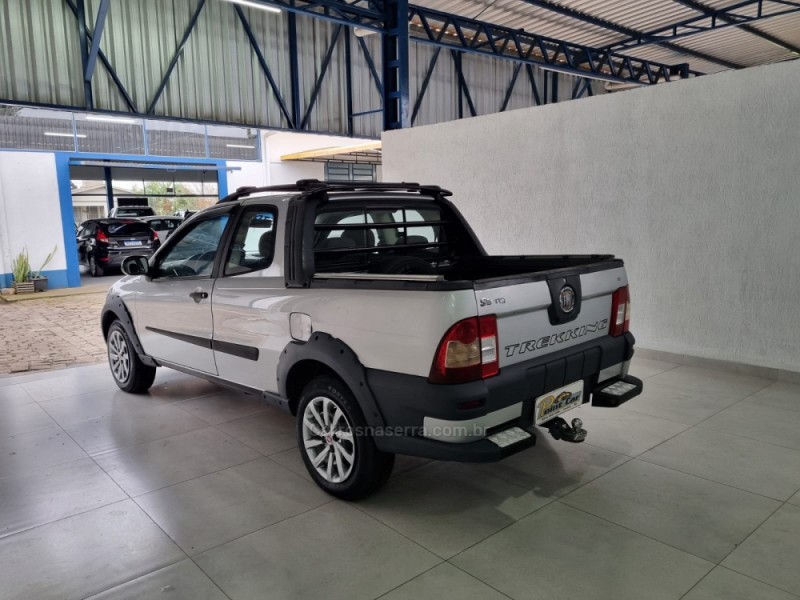 STRADA 1.6 MPI TREKKING CD 16V FLEX 2P MANUAL - 2013 - VACARIA
