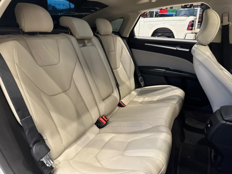 FUSION 2.0 TITANIUM AWD 16V GASOLINA 4P AUTOMÁTICO - 2017 - CAXIAS DO SUL
