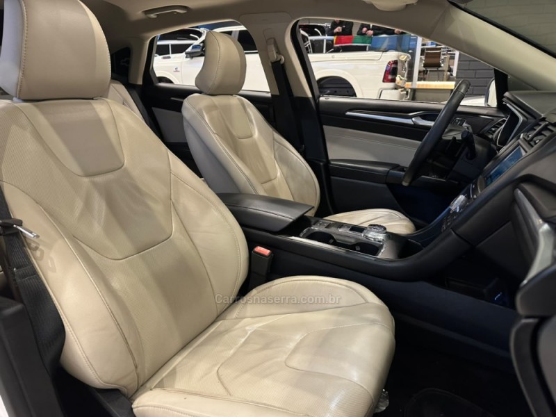 FUSION 2.0 TITANIUM AWD 16V GASOLINA 4P AUTOMÁTICO - 2017 - CAXIAS DO SUL