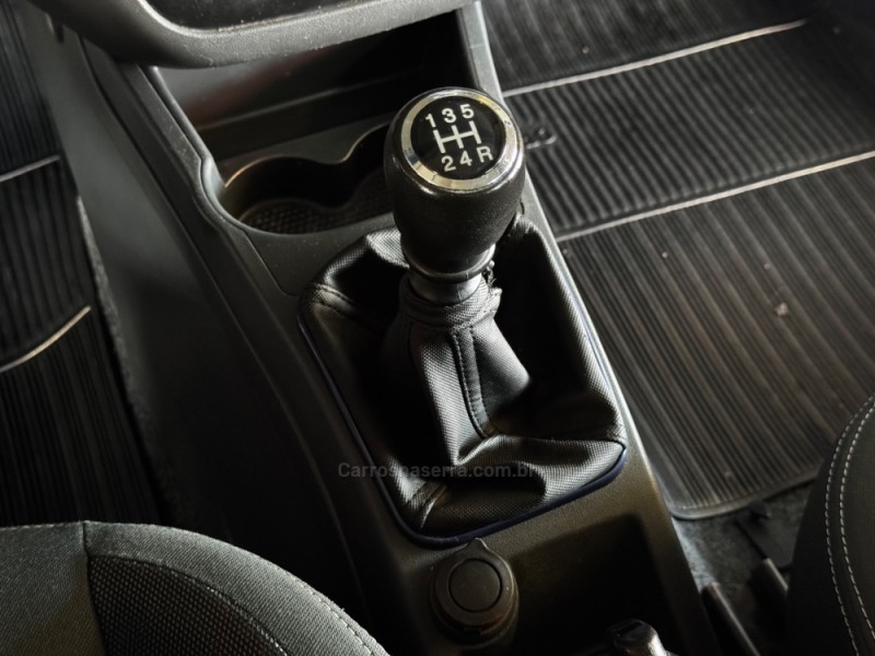 PUNTO 1.4 ATTRACTIVE ITALIA 8V FLEX 4P MANUAL - 2015 - DOIS IRMãOS