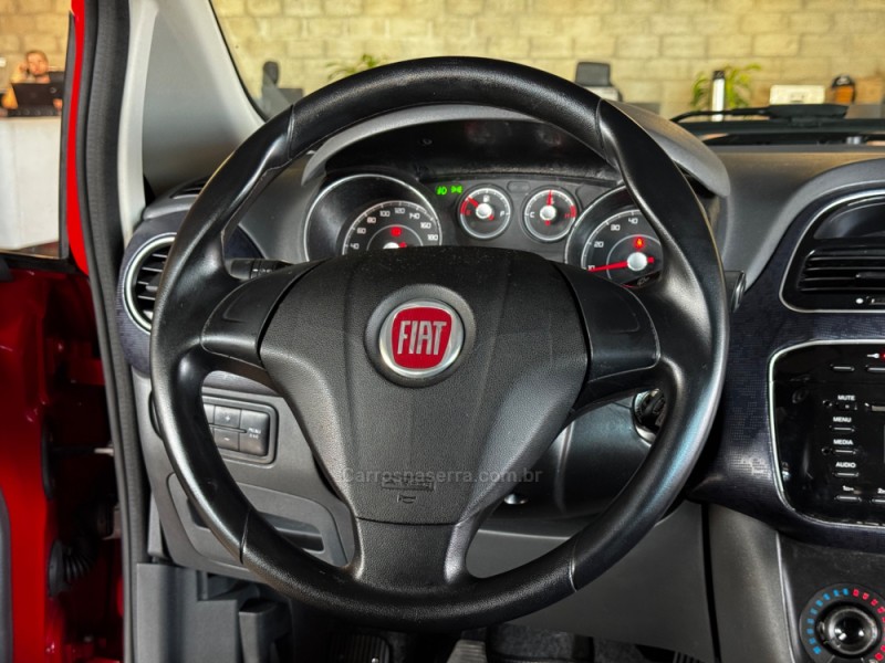 PUNTO 1.4 ATTRACTIVE ITALIA 8V FLEX 4P MANUAL - 2015 - DOIS IRMãOS