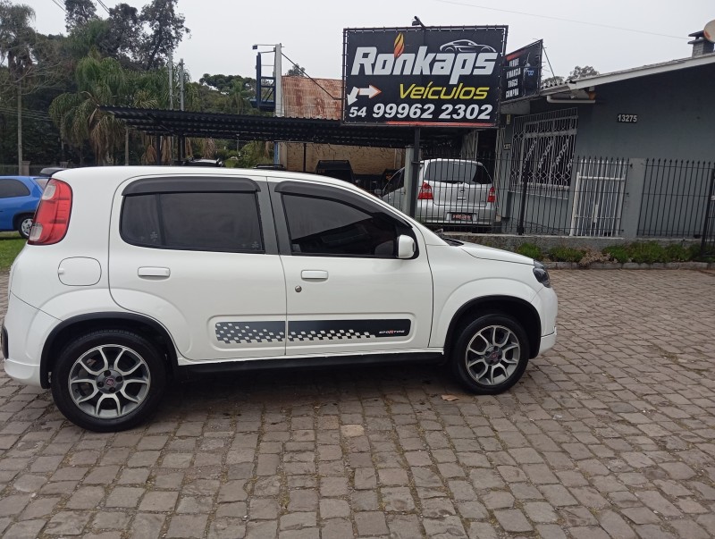 UNO 1.4 EVO SPORTING 8V FLEX 4P MANUAL - 2014 - CAXIAS DO SUL