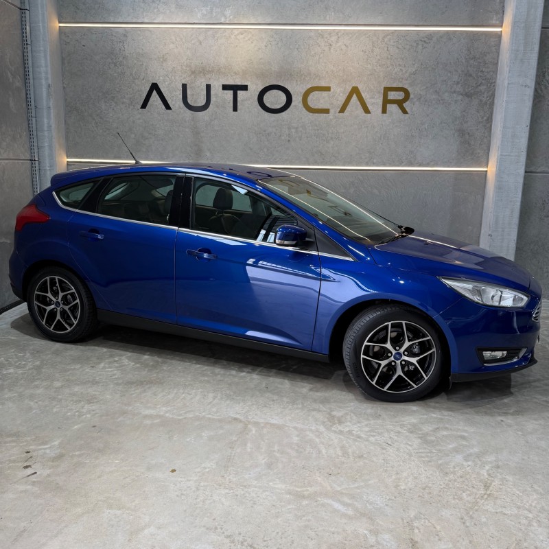 focus 2.0 titanium hatch 16v flex 4p automatico 2016 caxias do sul