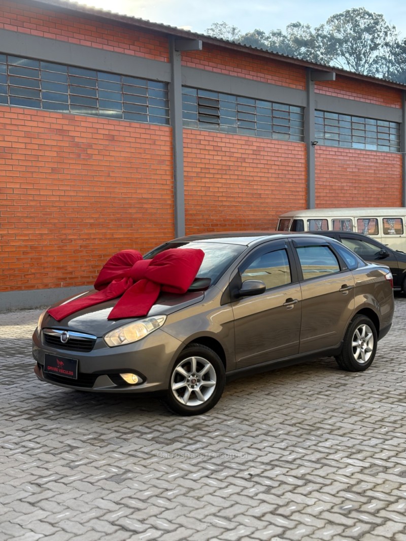 grand siena 1.4 mpi attractive 8v flex 4p manual 2014 caxias do sul