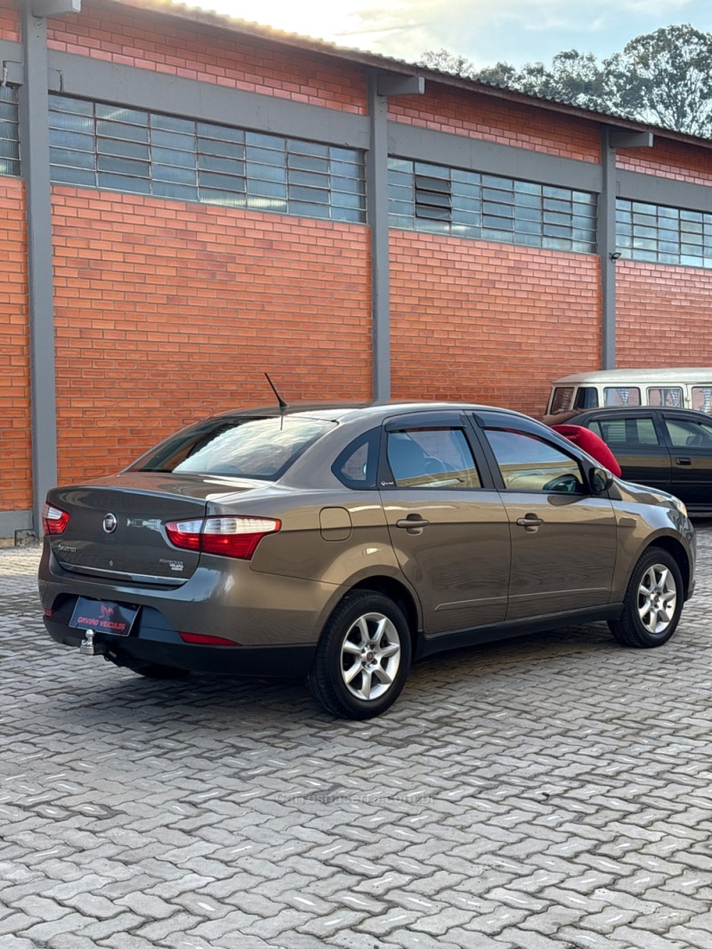 GRAND SIENA 1.4 MPI ATTRACTIVE 8V FLEX 4P MANUAL - 2014 - CAXIAS DO SUL