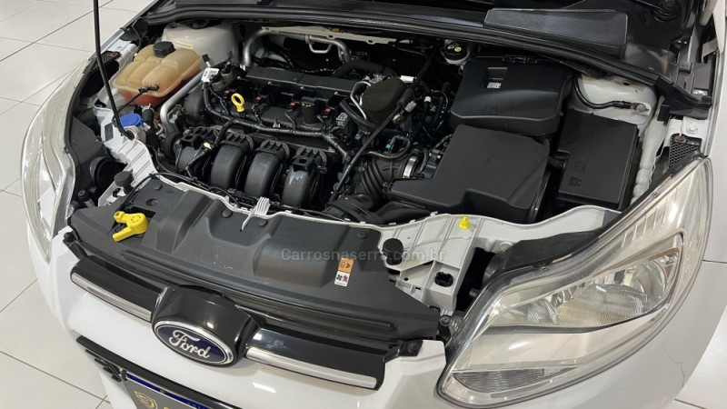 FOCUS 2.0 TITANIUM HATCH 16V FLEX 4P AUTOMÁTICO - 2015 - BENTO GONçALVES