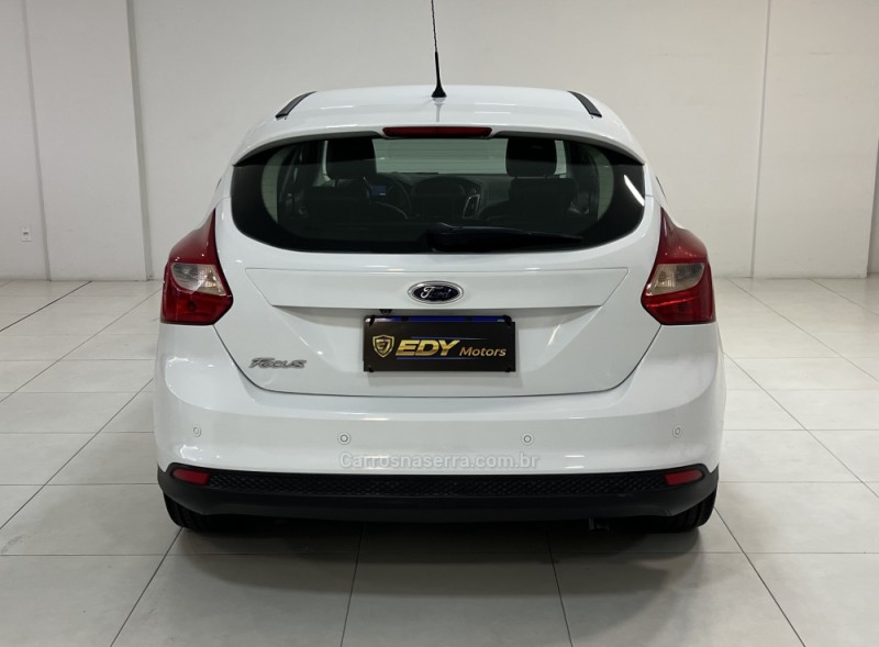 FOCUS 2.0 TITANIUM HATCH 16V FLEX 4P AUTOMÁTICO - 2015 - BENTO GONçALVES