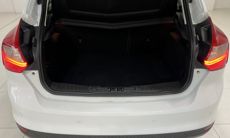 FOCUS 2.0 TITANIUM HATCH 16V FLEX 4P AUTOMÁTICO - 2015 - BENTO GONçALVES