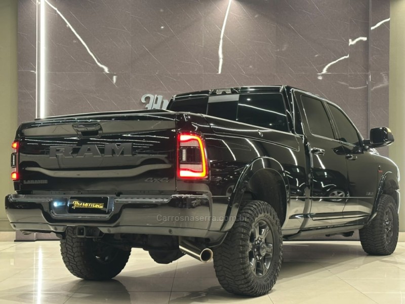 2500 LARAMIE 6.7 NIGHT ED TURBO CD 4X4 DIESEL 4P AUTOMÁTICO - 2021 - CAXIAS DO SUL