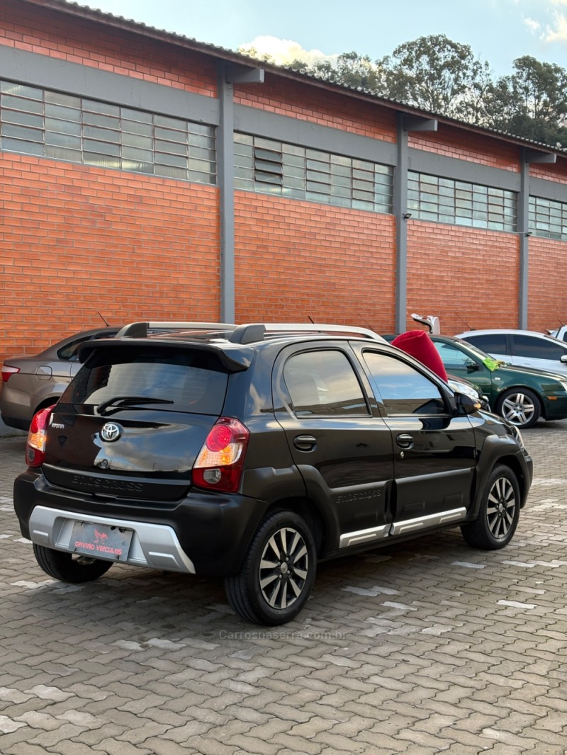 ETIOS CROSS 1.5 16V FLEX 4P MANUAL - 2014 - CAXIAS DO SUL