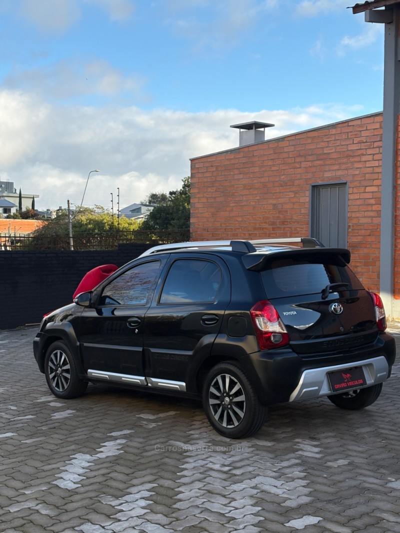 ETIOS CROSS 1.5 16V FLEX 4P MANUAL - 2014 - CAXIAS DO SUL