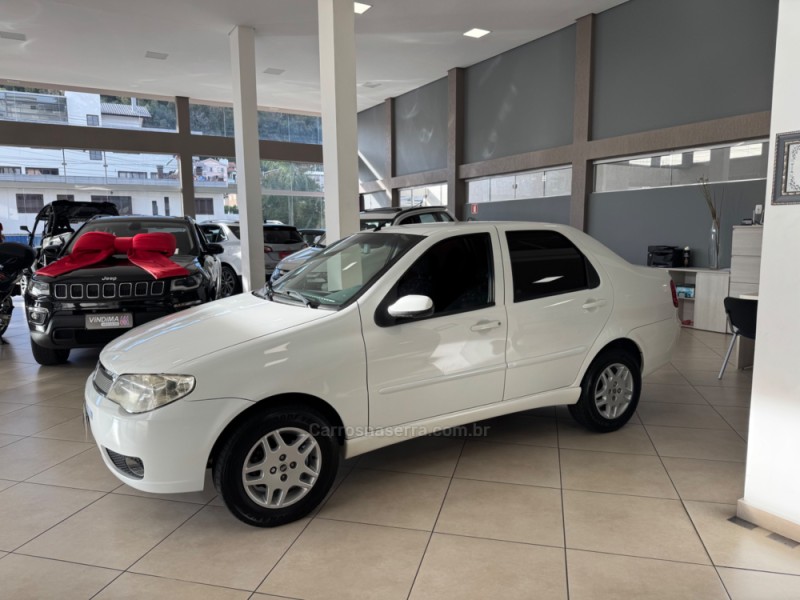 SIENA 1.8 MPI HLX 8V FLEX 4P MANUAL - 2005 - FLORES DA CUNHA