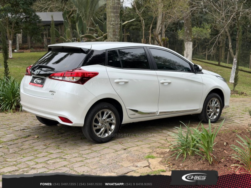 YARIS 1.5 XS 16V FLEX 4P AUTOMÁTICO - 2025 - CARLOS BARBOSA