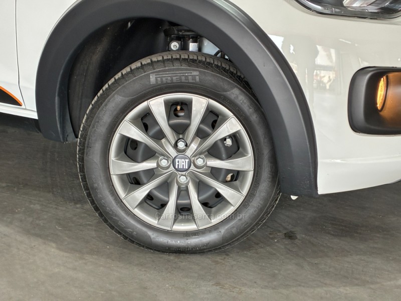 MOBI 1.0 TREKKING 8V FLEX 4P MANUAL - 2025 - VENâNCIO AIRES