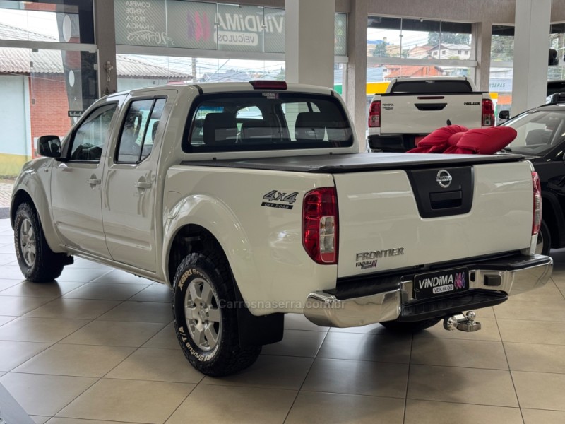 FRONTIER 2.5 S 4X4 CD TURBO ELETRONIC DIESEL 4P MANUAL - 2014 - FLORES DA CUNHA