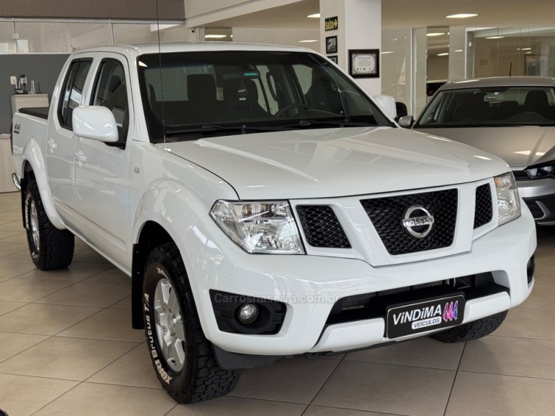 frontier 2.5 s 4x4 cd turbo eletronic diesel 4p manual 2014 flores da cunha