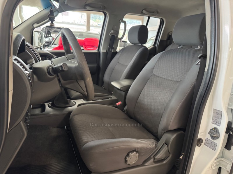 FRONTIER 2.5 S 4X4 CD TURBO ELETRONIC DIESEL 4P MANUAL - 2014 - FLORES DA CUNHA
