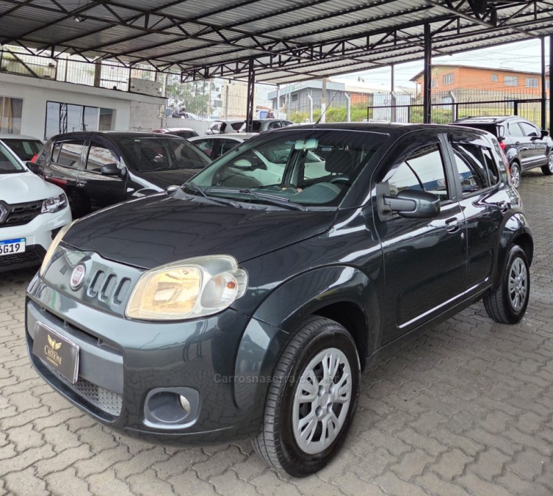 UNO 1.0 VIVACE 8V FLEX 4P MANUAL - 2013 - CAXIAS DO SUL