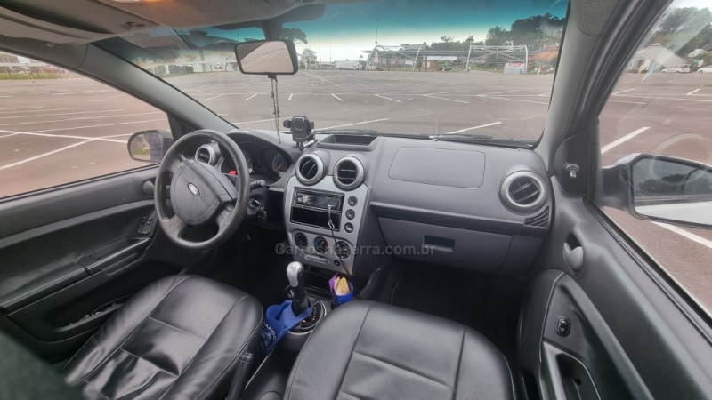 FIESTA 1.6 MPI CLASS SEDAN 8V FLEX 4P MANUAL - 2013 - FARROUPILHA