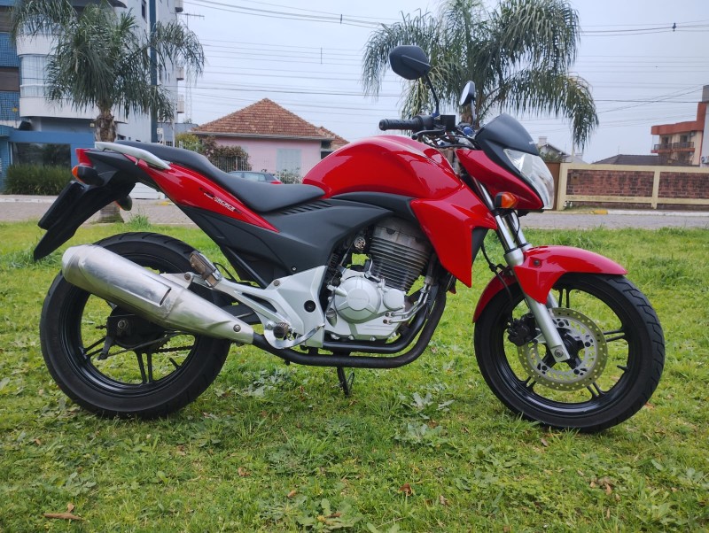 CB 300R  - 2010 - FARROUPILHA