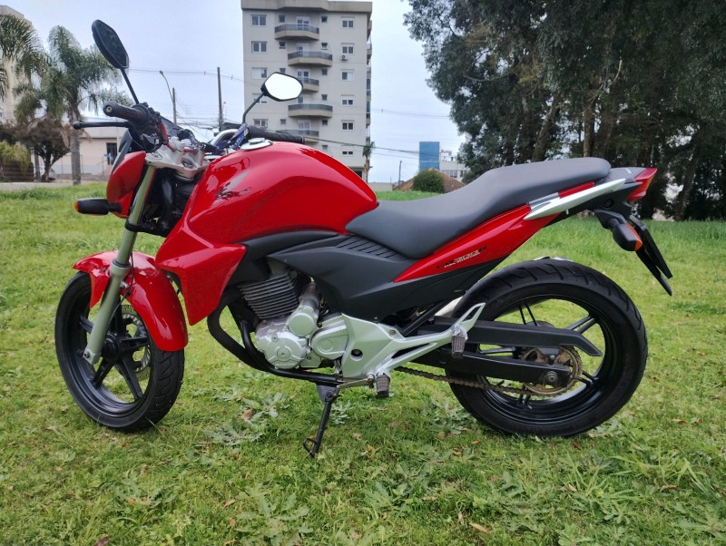 CB 300R  - 2010 - FARROUPILHA