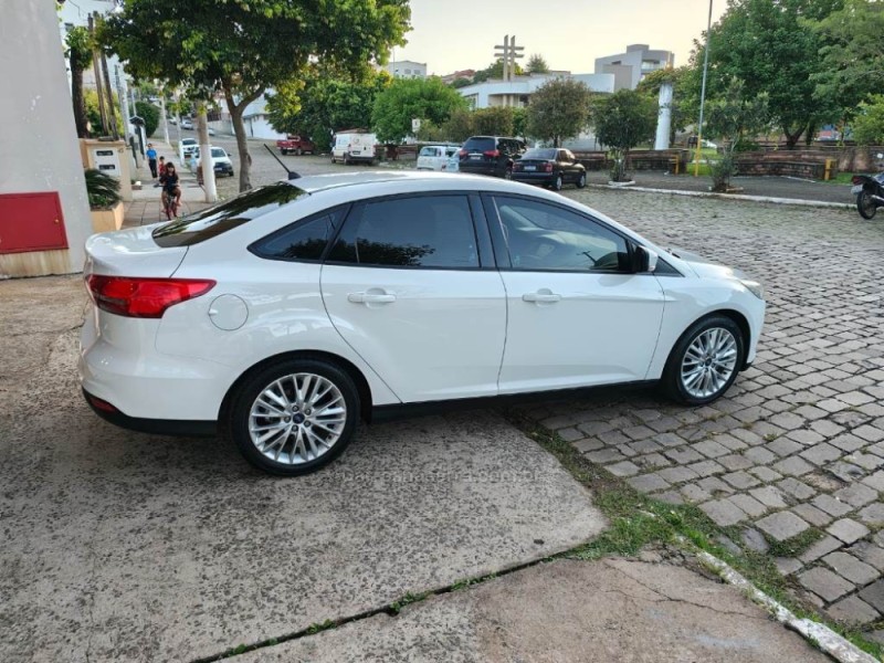 FOCUS 2.0 SE PLUS FASTBACK 16V FLEX 4P AUTOMÁTICO - 2018 - GUAPORé