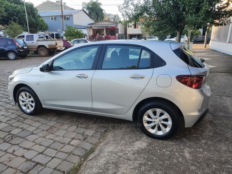 ONIX 1.0 LT 12V FLEX 4P MANUAL - 2021 - GUAPORé