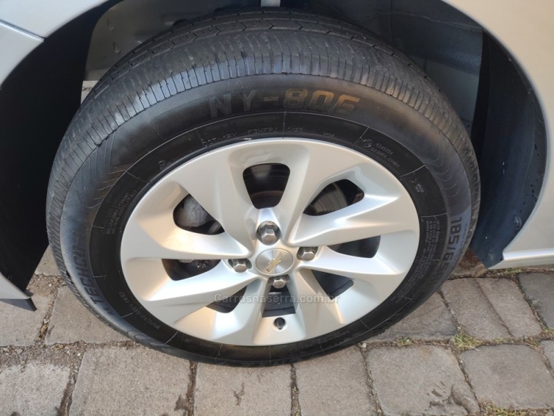 ONIX 1.0 LT 12V FLEX 4P MANUAL - 2021 - GUAPORé