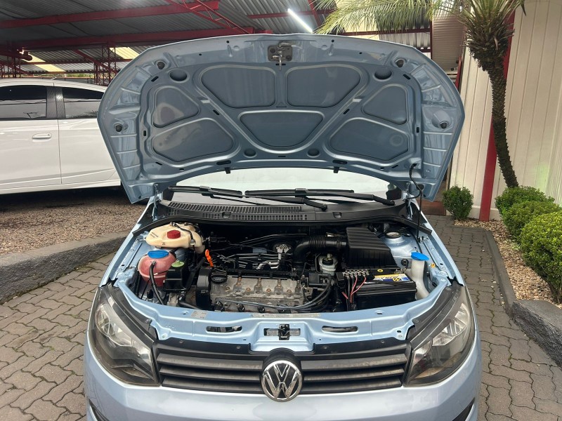 VOYAGE 1.6 MI CITY 8V FLEX 4P MANUAL - 2015 - TRêS COROAS