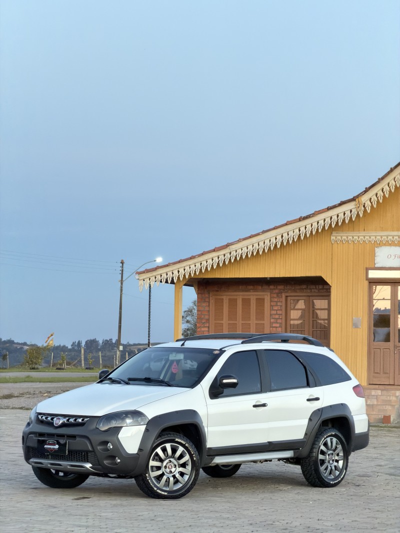 PALIO 1.8 MPI ADVENTURE WEEKEND 8V FLEX 4P MANUAL - 2015 - ANTôNIO PRADO