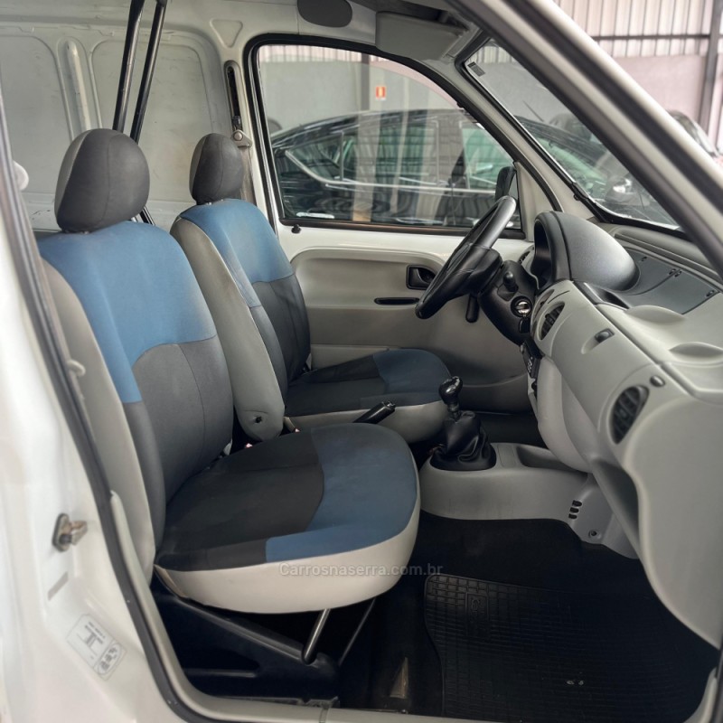 KANGOO 1.6 EXPRESS 16V FLEX 3P MANUAL - 2013 - CANOAS