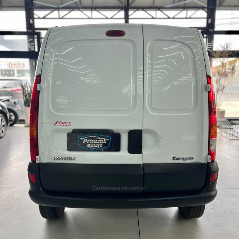 KANGOO 1.6 EXPRESS 16V FLEX 3P MANUAL - 2013 - CANOAS