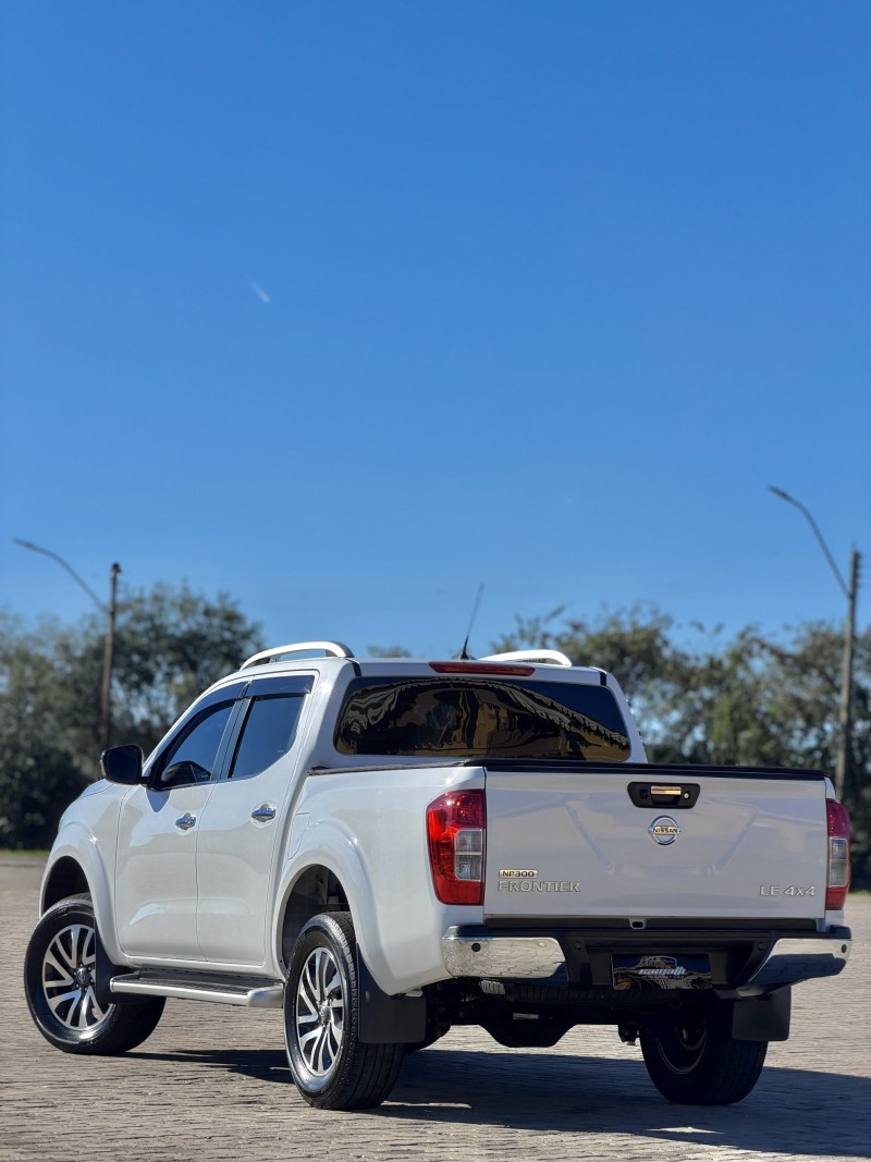 FRONTIER 2.3 LE 4X4 CD BI TURBO DIESEL 4P AUTOMÁTICO - 2017 - ANTôNIO PRADO