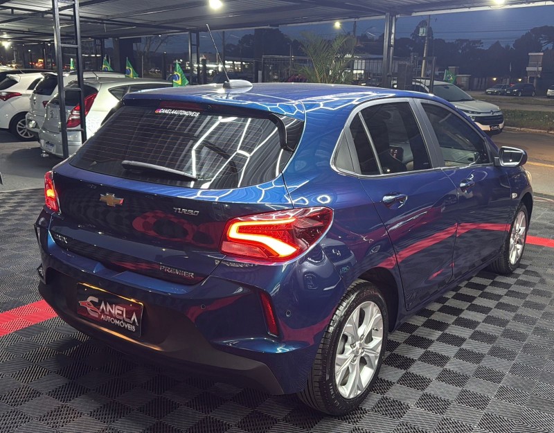 ONIX 1.0	PREMIER II PLUS 12V TURBO FLEX 4P AUTOMÁTICO - 2020 - CANELA